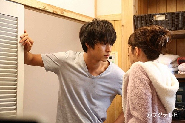 A Girl & Three Sweethearts fotoğrafı