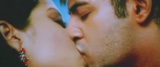 Golmaal Returns fotoğrafı