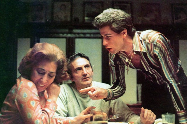 Cumartesi Gecesi Ateşi Fotoğrafı