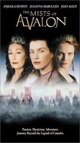 Avalon'un Sisleri (2001) afişi