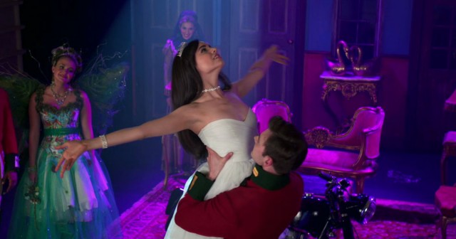 Bir Külkedisi Masalı: Ayakkabı Uyarsa fotoğrafı