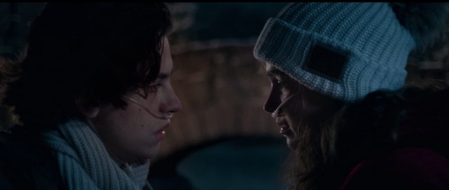 Five Feet Apart Fotoğrafı