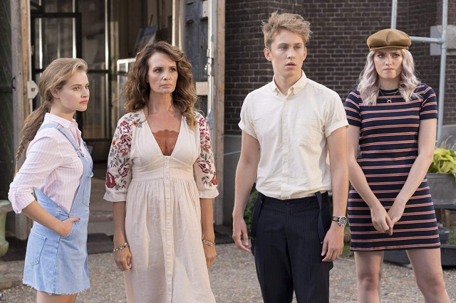 First Kiss Fotoğrafı