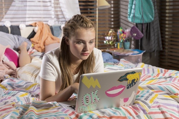 First Kiss Fotoğrafı