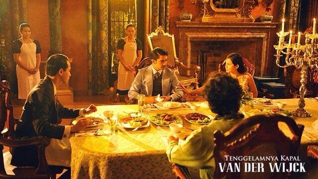 The Sinking of Van Der Wijck fotoğrafı