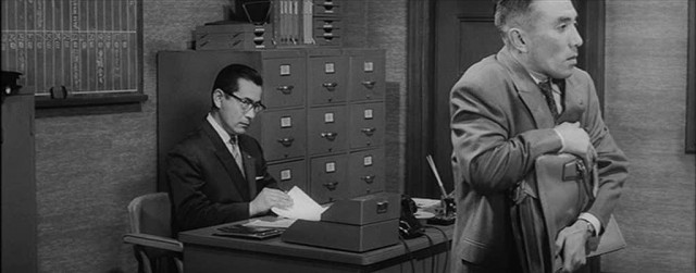 Ahmaklar Barış İçinde Uyuyor Fotoğrafı