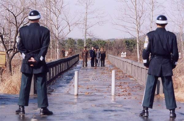 J.S.A.: Joint Security Area fotoğrafı