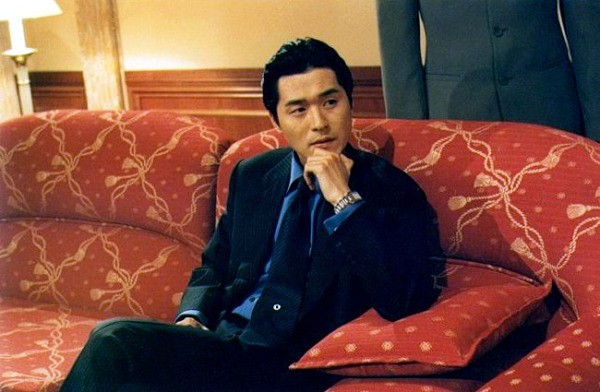 Kick The Moon Fotoğrafı