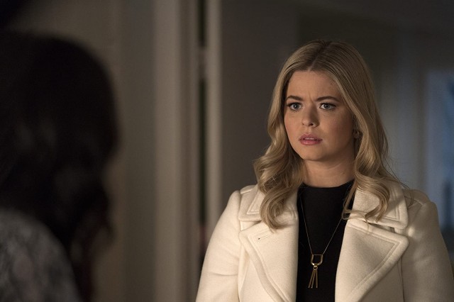 Pretty Little Liars: The Perfectionists fotoğrafı