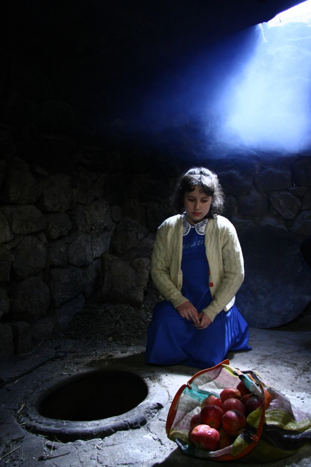 Deli Deli Olma Fotoğrafı