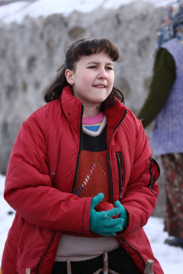 Deli Deli Olma Fotoğrafı