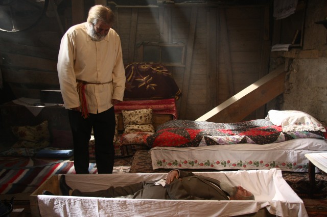 Deli Deli Olma Fotoğrafı