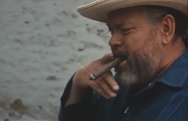 Truths And Lies Fotoğrafı