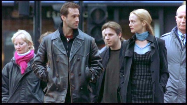 Ölümün Kollarında Fotoğrafı