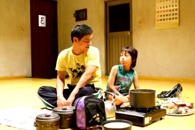 Cracked Eggs And Noodles Fotoğrafı