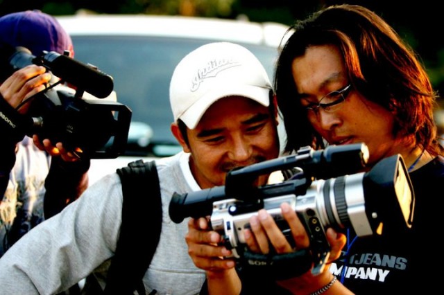 Cracked Eggs And Noodles Fotoğrafı