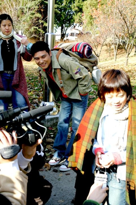 Cracked Eggs And Noodles Fotoğrafı