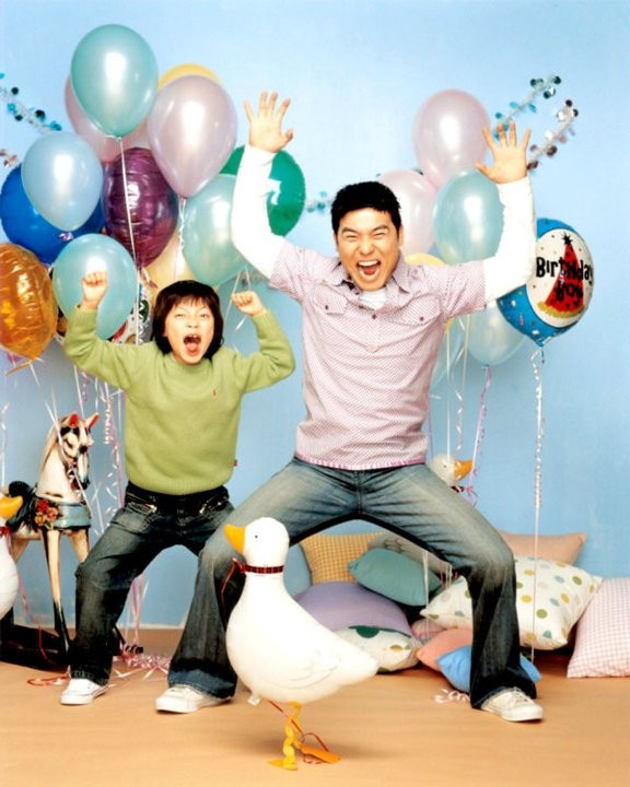 Cracked Eggs And Noodles Fotoğrafı