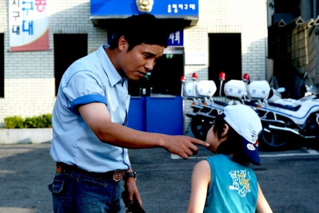 Cracked Eggs And Noodles Fotoğrafı