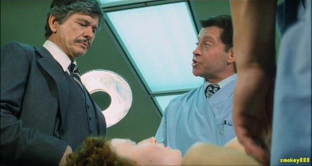 Aşk Ve Mermiler fotoğrafı