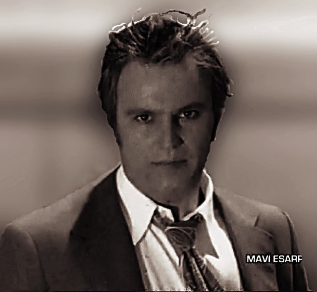 Mavi Eşarp fotoğrafı