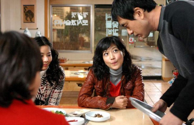 Between Love And Hate Fotoğrafı