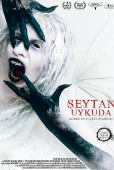 Şeytan Uykuda (2022) afişi