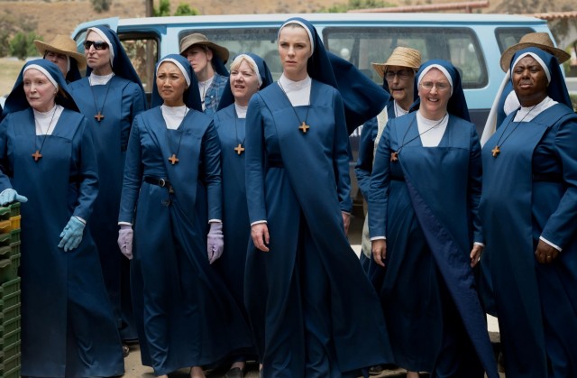 Mrs. Davis fotoğrafı