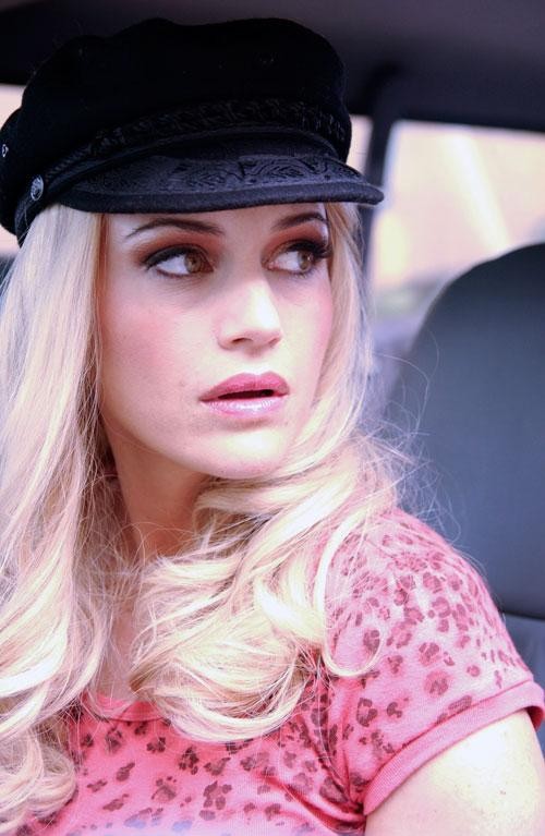 Elektra Luxx Fotoğrafı