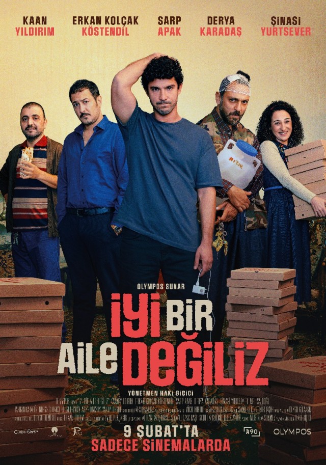 İyi Bir Aile Değiliz (2024) afişi