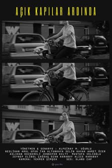 Açık Kapılar Ardında (2023) afişi