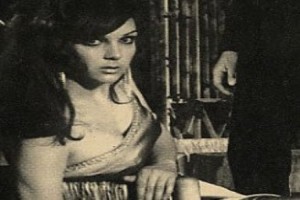 Kırbaç Altında fotoğrafı