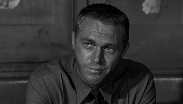 Ateş Hattı Fotoğrafı