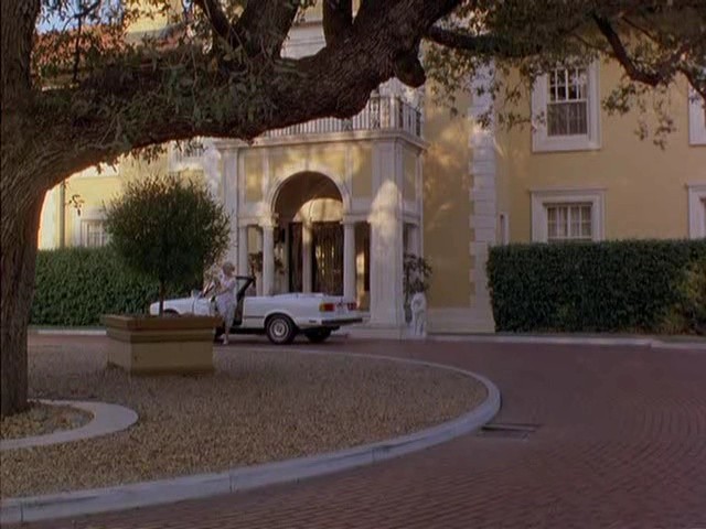 Two Moon Junction Fotoğrafı