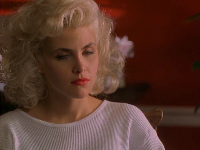 Two Moon Junction fotoğrafı