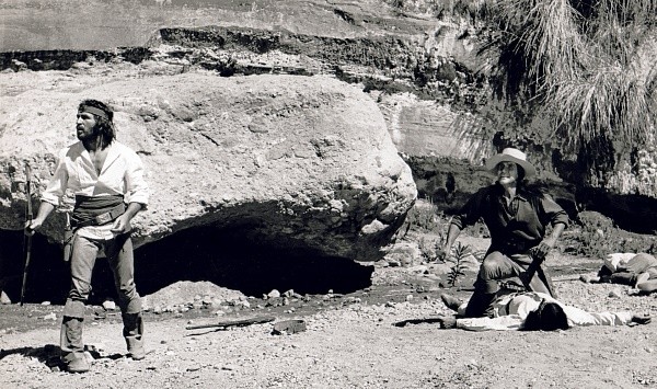 Chato's Land Fotoğrafı