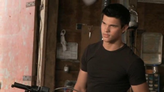 Alacakaranlık Efsanesi: Tutulma Fotoğrafı