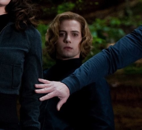 Alacakaranlık Efsanesi: Tutulma Fotoğrafı