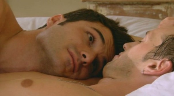 Holding Trevor fotoğrafı