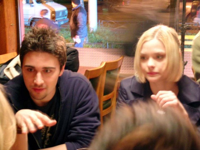 True True Lie fotoğrafı