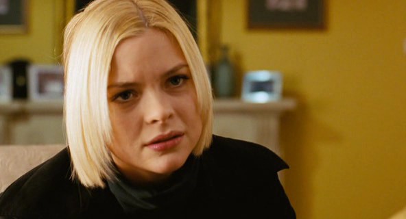 True True Lie fotoğrafı