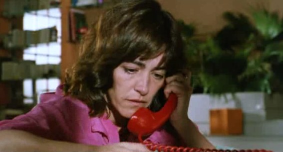 Sinir Krizinin Eşiğindeki Kadınlar fotoğrafı