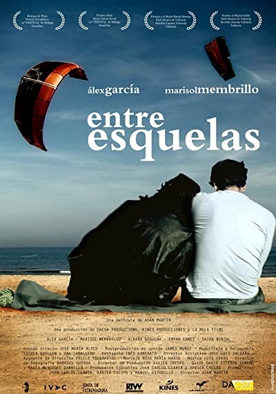 Entre esquelas (2009) afişi