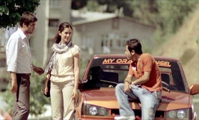 Kara Köpekler Havlarken fotoğrafı