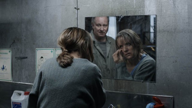 Az Buçuk Kibar Bir Adam fotoğrafı