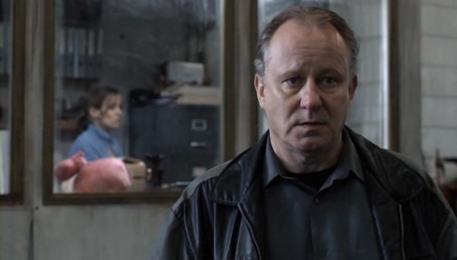 Az Buçuk Kibar Bir Adam fotoğrafı