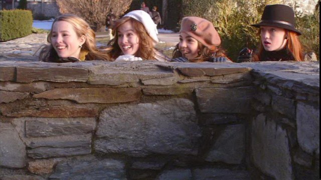 Güzel Kızlar Kulübü Fotoğrafı