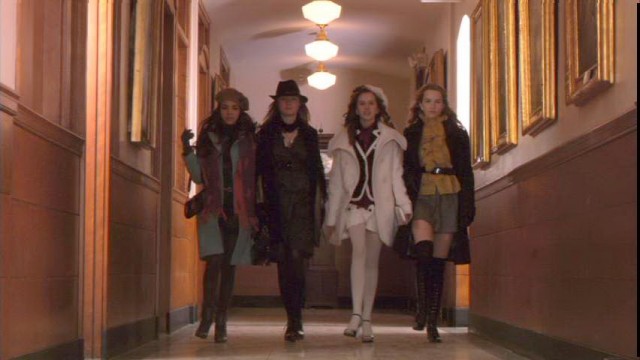 Güzel Kızlar Kulübü Fotoğrafı