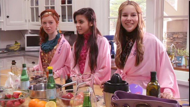 Güzel Kızlar Kulübü Fotoğrafı