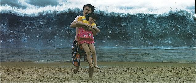 Tsunamiden Kaçış Fotoğrafı